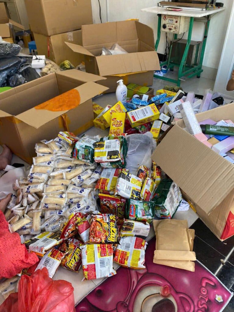 Hàng hóa đa dạng gửi đi Úc